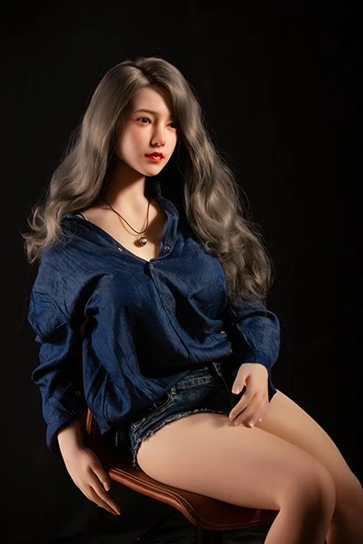  170cm qita sex doll wearing blue shirt